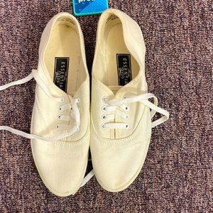 Essential Needs White Shoes - Size 5